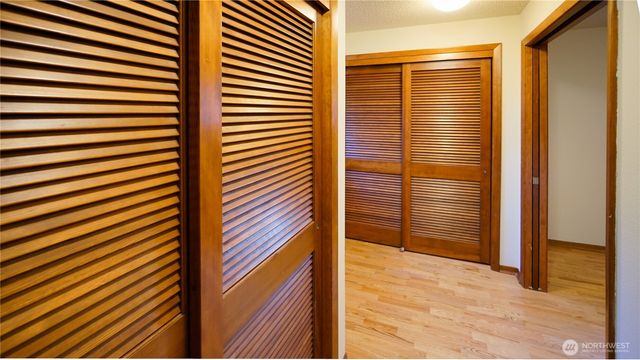 16902 28th Avenue SW, Burien, WA 98166