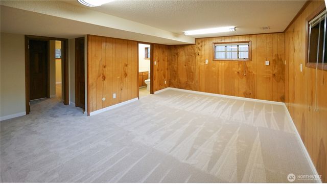 16902 28th Avenue SW, Burien, WA 98166