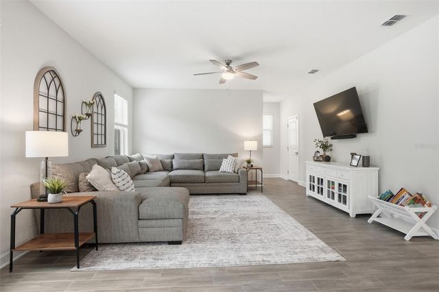 1513 GRACEFUL DOE LOOP, Winter Springs, FL 32708
