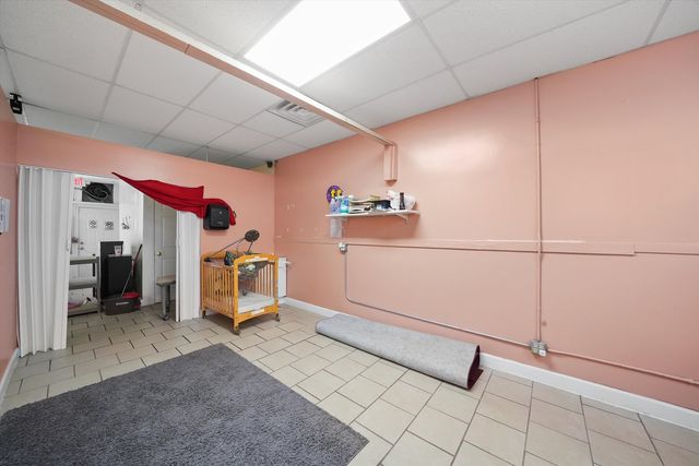 2909 W 63rd Street, Chicago, IL 60629