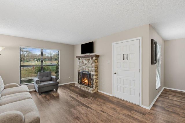 1201 Hi Stirrup 104, Horseshoe Bay, TX 78657