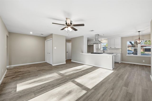 8012 Laura Street, North Richland Hills, TX 76180