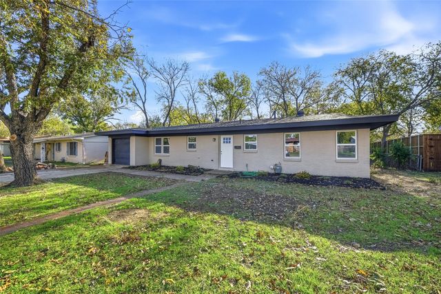 8012 Laura Street, North Richland Hills, TX 76180