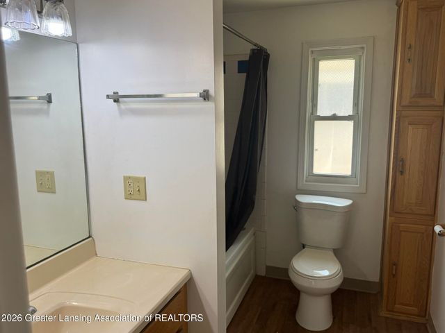 619 Lathrop Street, Lansing, MI 48912