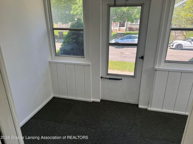 619 Lathrop Street, Lansing, MI 48912