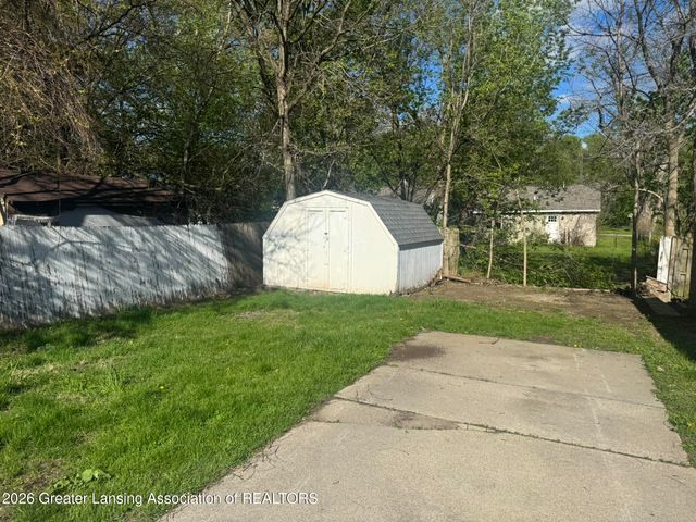 619 Lathrop Street, Lansing, MI 48912