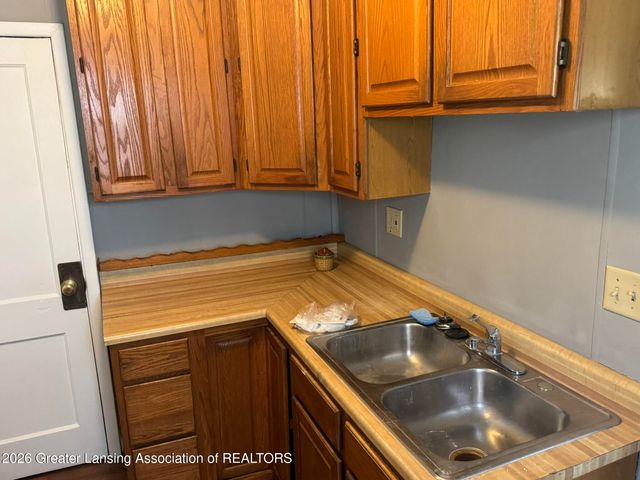 619 Lathrop Street, Lansing, MI 48912