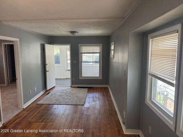 619 Lathrop Street, Lansing, MI 48912