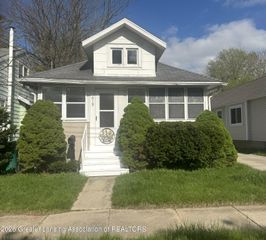 619 Lathrop Street, Lansing, MI 48912