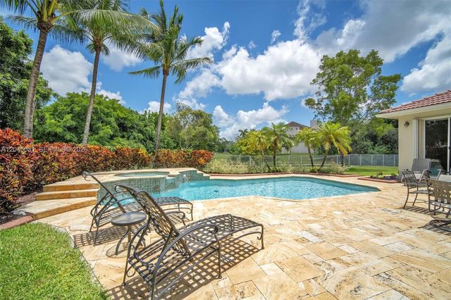 16310 Paddock Lane, Weston, FL 33326