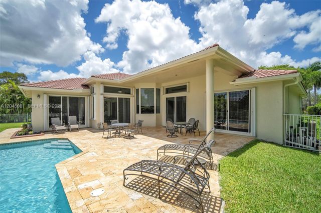 16310 Paddock Lane, Weston, FL 33326