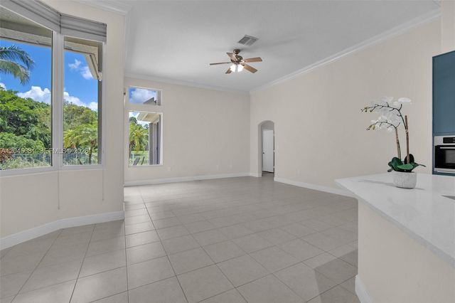 16310 Paddock Lane, Weston, FL 33326