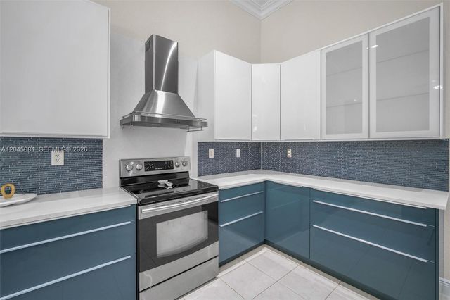 16310 Paddock Lane, Weston, FL 33326