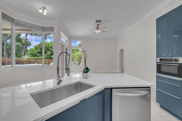 16310 Paddock Lane, Weston, FL 33326
