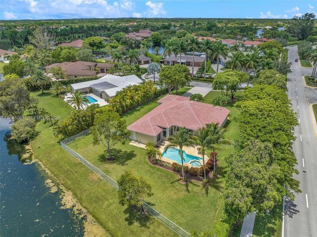 16310 Paddock Lane, Weston, FL 33326