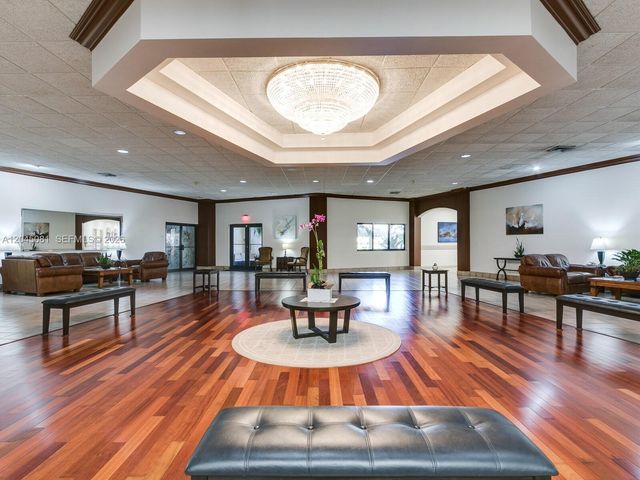 16310 Paddock Lane, Weston, FL 33326
