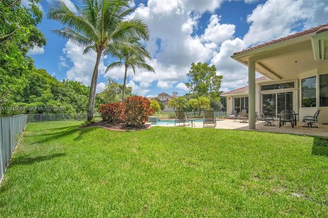 16310 Paddock Lane, Weston, FL 33326