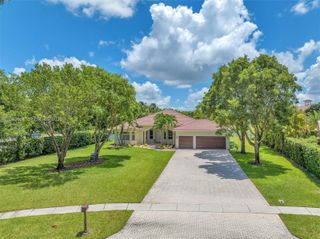 16310 Paddock Lane, Weston, FL 33326