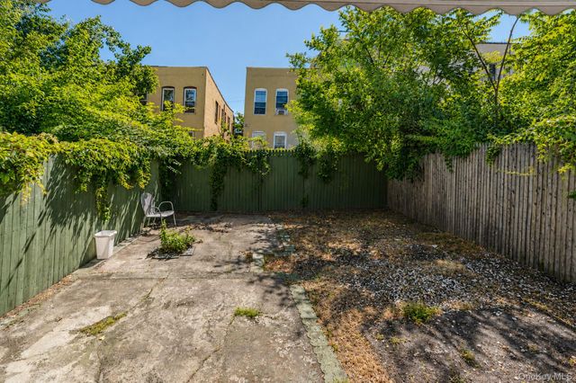 2823 W 37th Street, Brooklyn, NY 11224