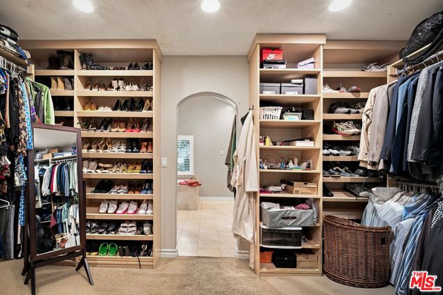 17431 Sumiya Drive, Encino, CA 91316