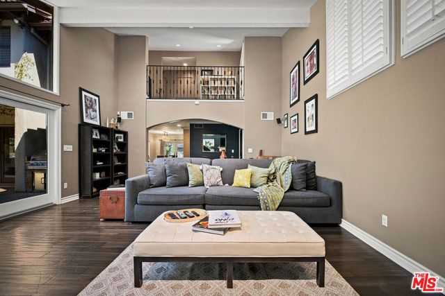 17431 Sumiya Drive, Encino, CA 91316