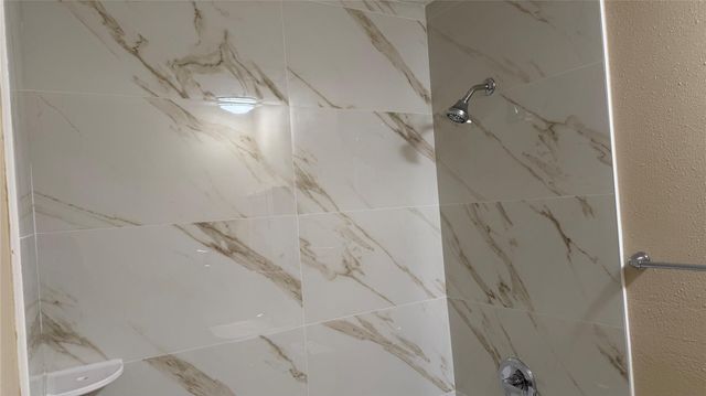 10400 Burmaster LN A, Austin, TX 78750