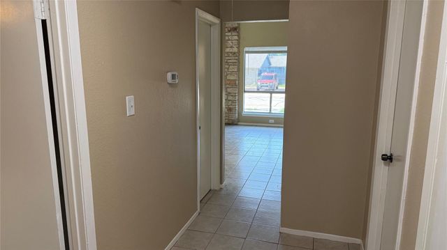 10400 Burmaster LN A, Austin, TX 78750