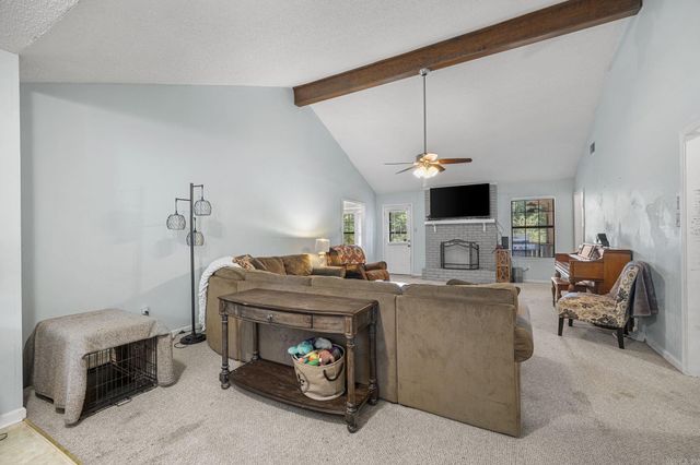 67 Creekwood Drive, Sherwood, AR 72076