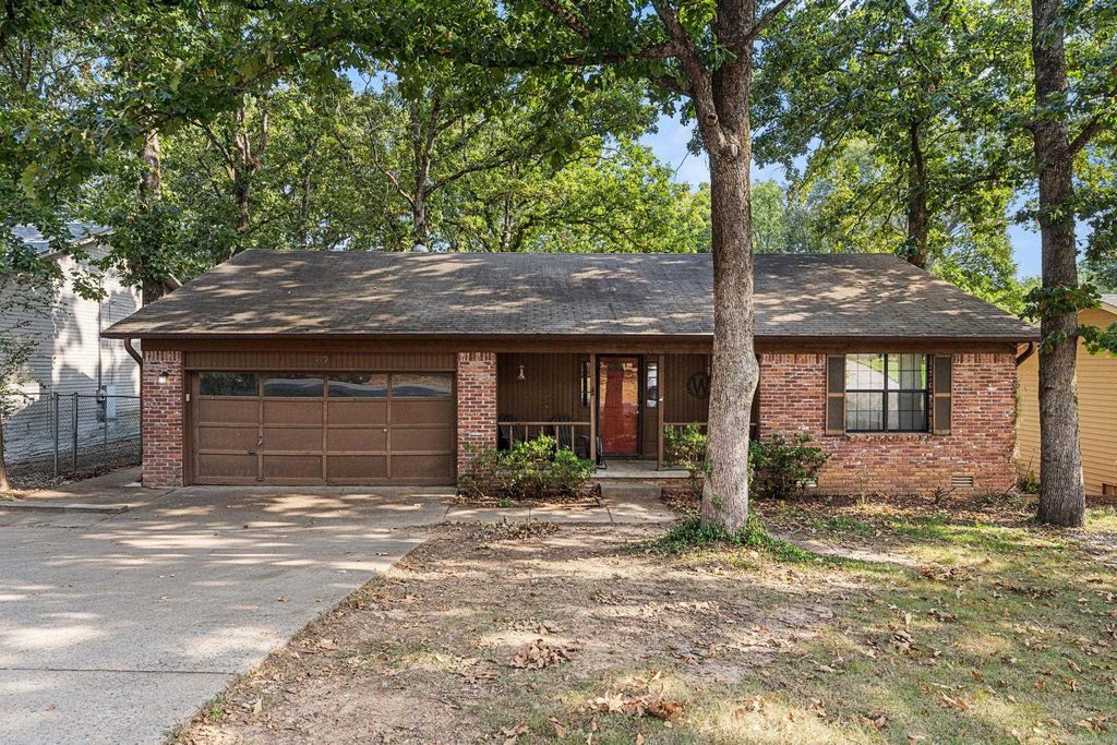 67 Creekwood Drive, Sherwood, AR 72076