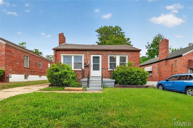 1823 Eton Lane, St Louis, MO 63147