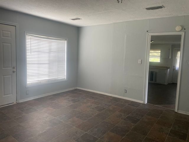 3076 E US 79, Henderson, TX 75652