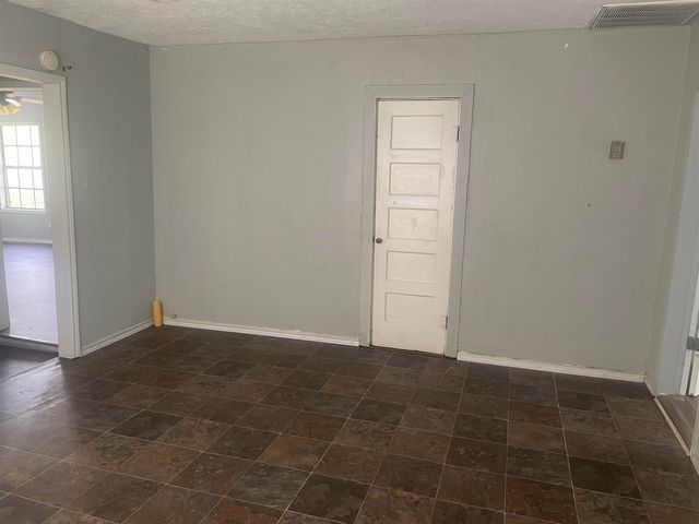 3076 E US 79, Henderson, TX 75652