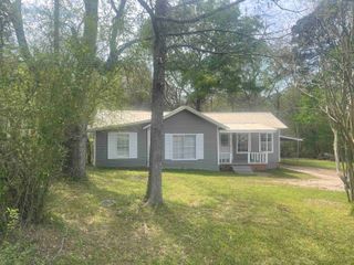 3076 E US 79, Henderson, TX 75652