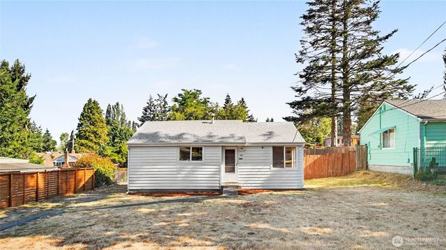 842 SW 126th Street, Seattle, WA 98146