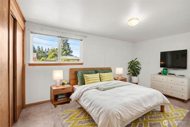 842 SW 126th Street, Seattle, WA 98146