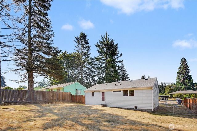 842 SW 126th Street, Seattle, WA 98146