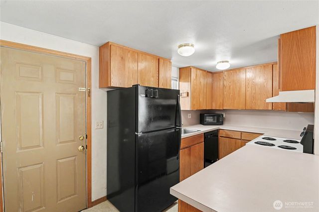 842 SW 126th Street, Seattle, WA 98146
