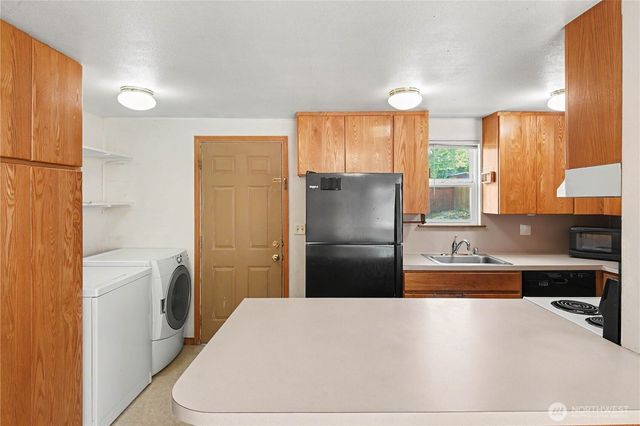 842 SW 126th Street, Seattle, WA 98146