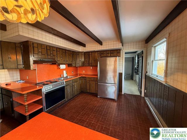 530 old main Street, Lehigh Twp, PA 18088