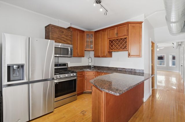 2911 W Belden Avenue 2, Chicago, IL 60647