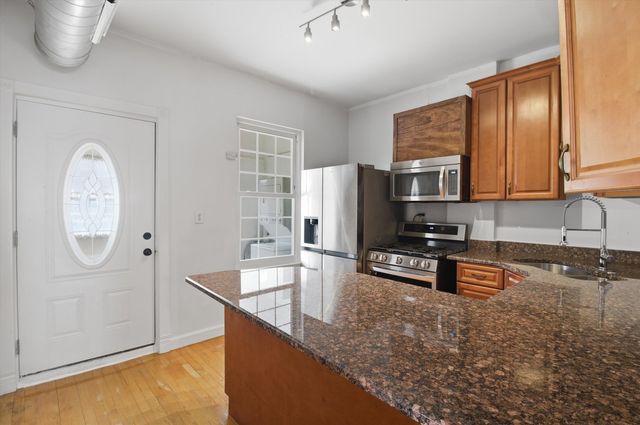 2911 W Belden Avenue 2, Chicago, IL 60647