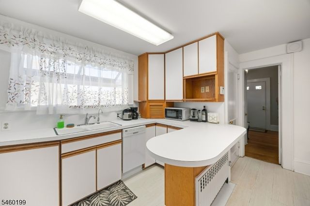 18 Chestnut St, Boonton Town, NJ 07005