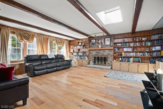 18 Chestnut St, Boonton Town, NJ 07005