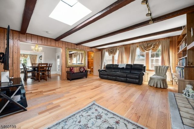 18 Chestnut St, Boonton Town, NJ 07005