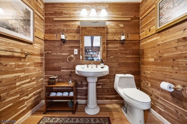 18 Chestnut St, Boonton Town, NJ 07005