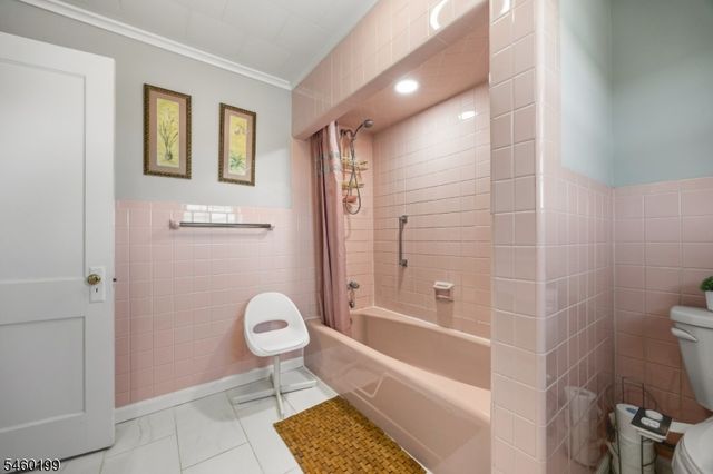 18 Chestnut St, Boonton Town, NJ 07005