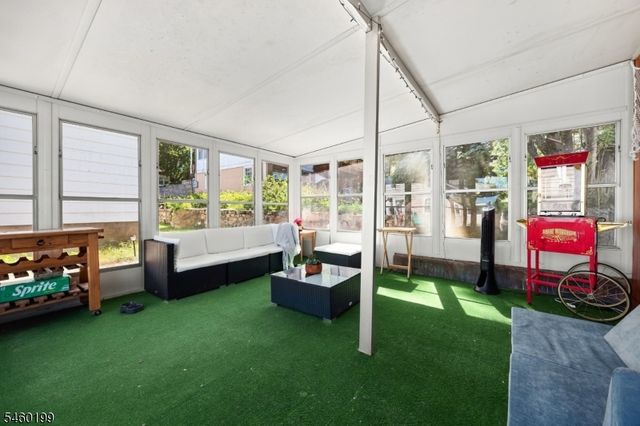 18 Chestnut St, Boonton Town, NJ 07005