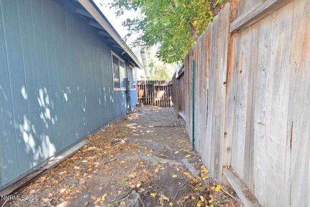 1465 Winterwood Avenue, Sparks, NV 89434