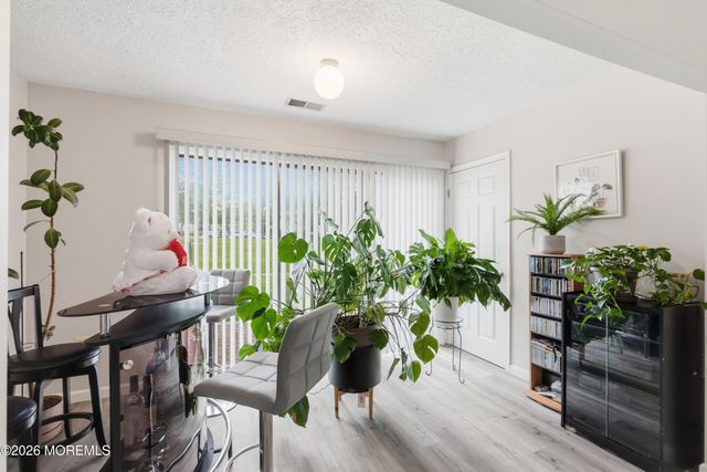 62 Wycoff Way E 62, East Brunswick, NJ 08816
