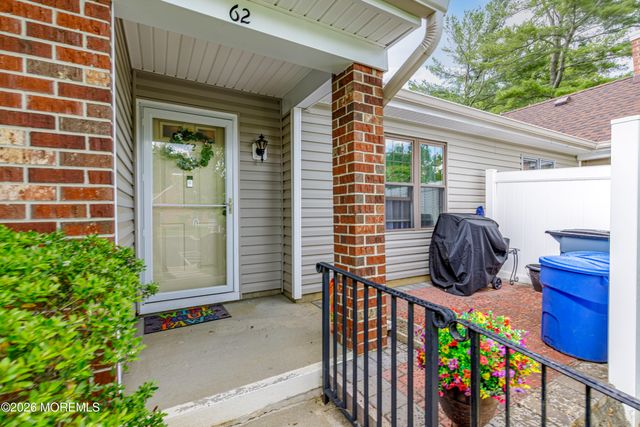 62 Wycoff Way E 62, East Brunswick, NJ 08816